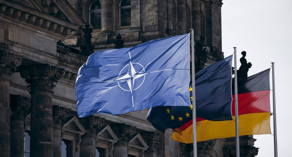 Песков: заявление главы Польши о ядерном оружии вызвало страх в США и ЕС