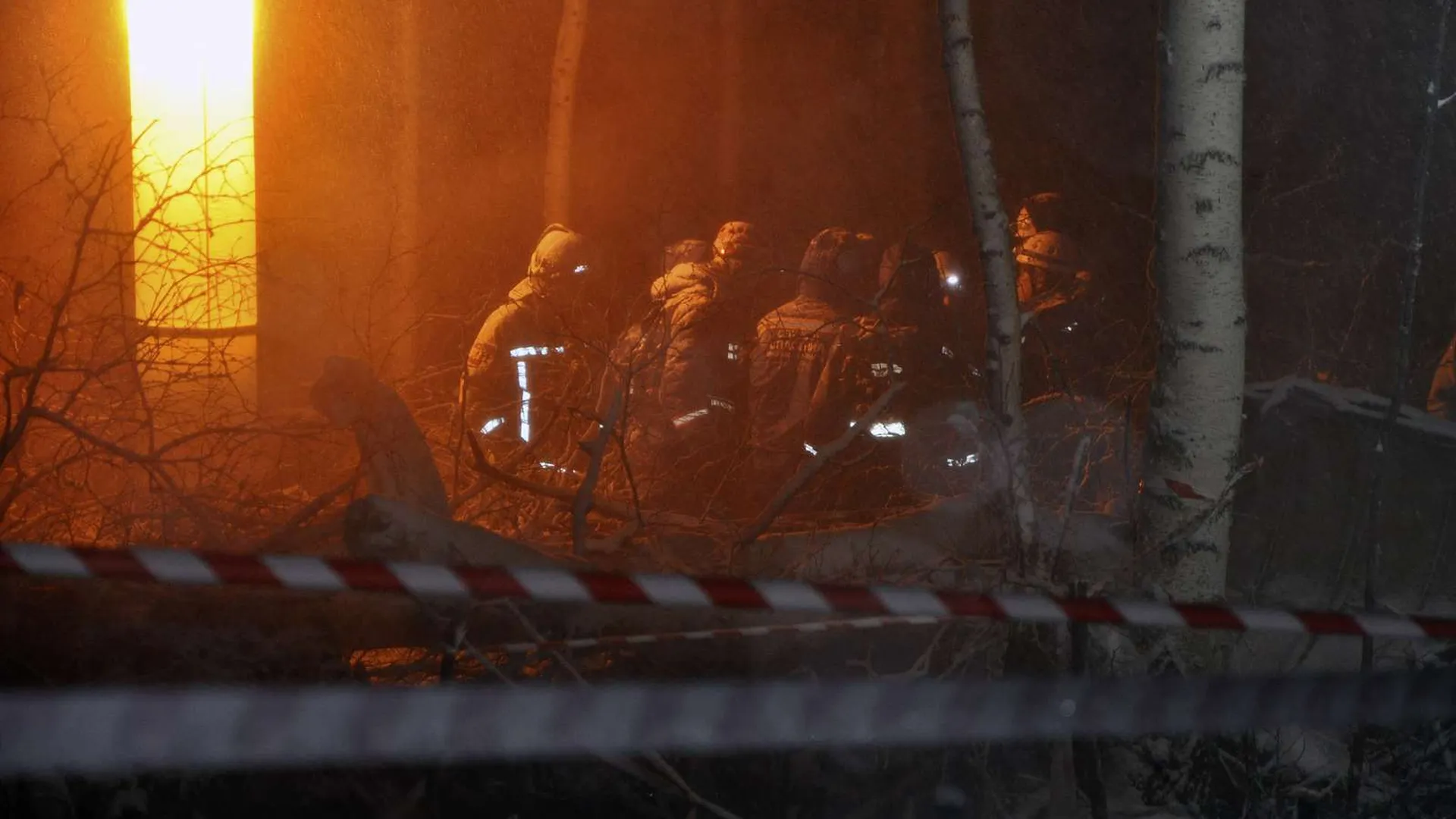 Спасатели нашли второй самописец разбившегося под Иркутском самолета Ан-12