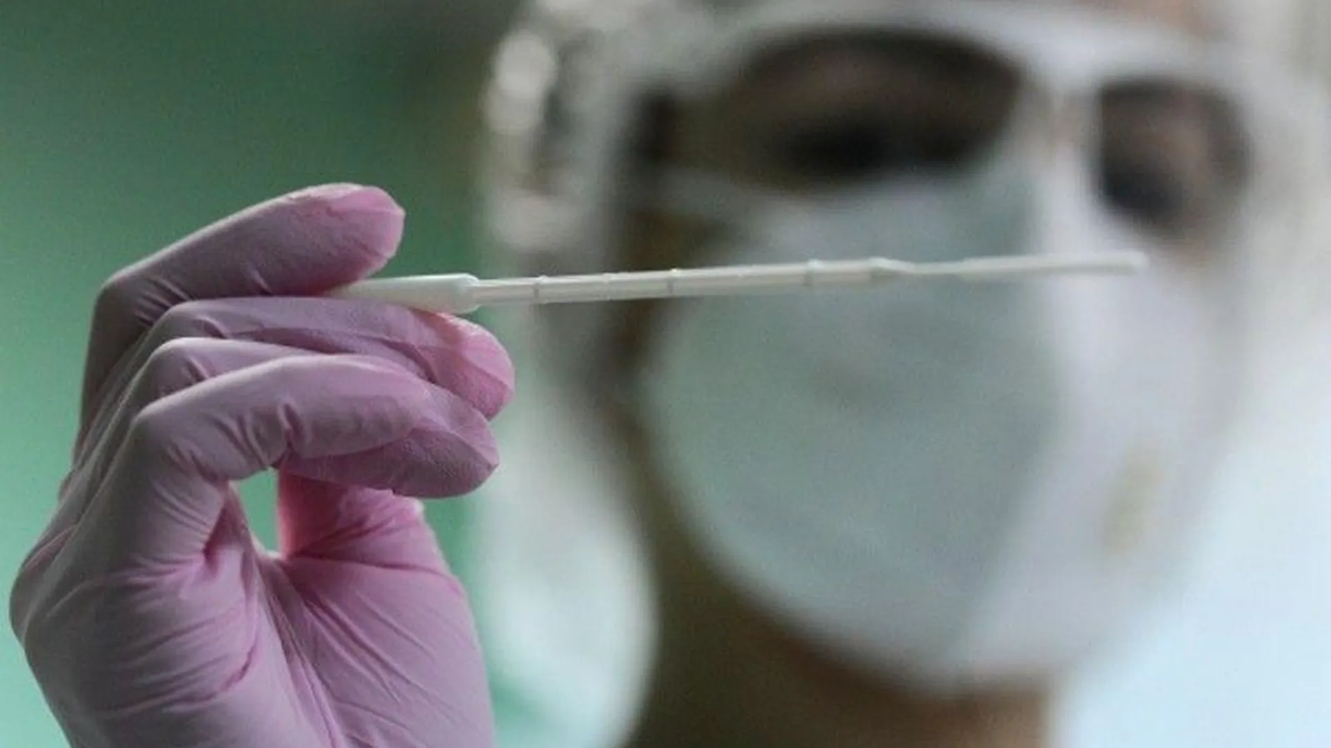 Более 400 новых случаев заражения коронавирусом выявили в Подмосковье за минувшие сутки
