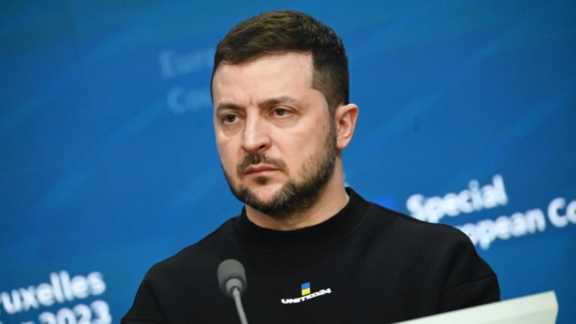 Украинский политолог призвал Зеленского и Умерова уйти в отставку из-за полной беспомощности