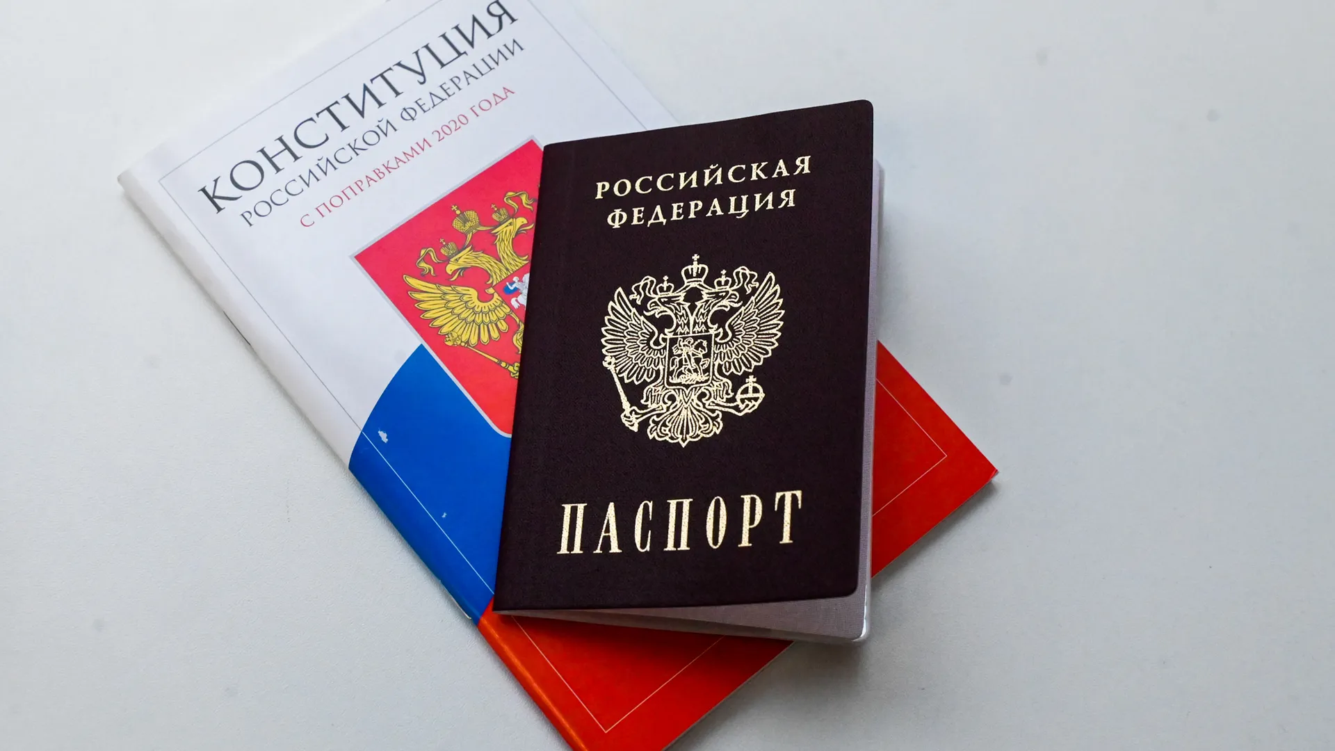 Боец СВО из Узбекистана получил паспорт РФ в Одинцове