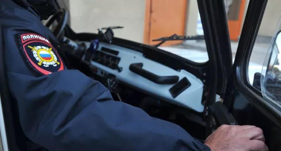 Подростку угрожали пистолетом в Люберцах из-за дорогого свитера