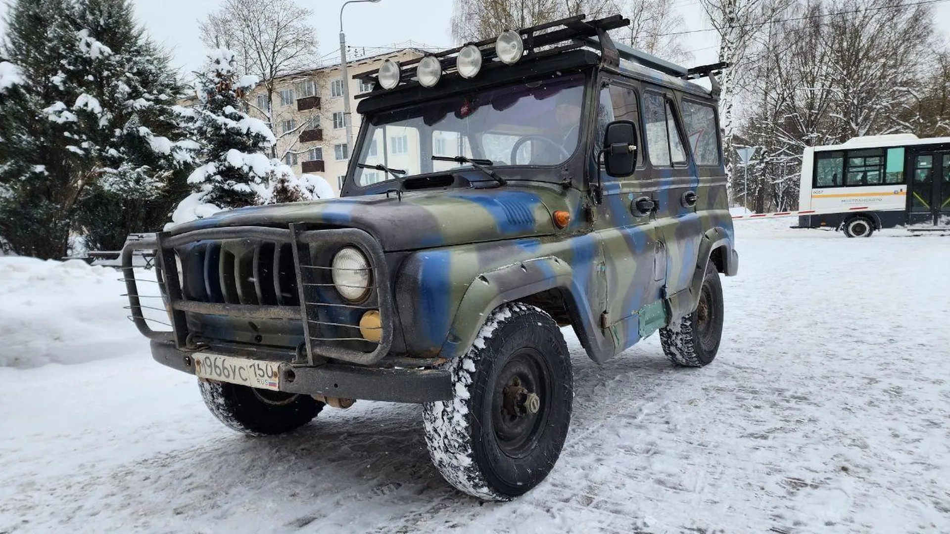 Волонтеры из Солнечногорска передали бойцам СВО автомобиль повышенной  проходимости | 360°