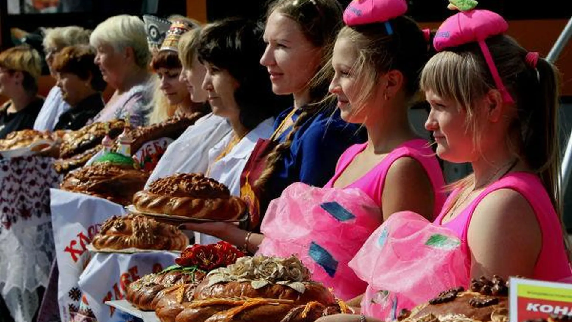 Около 500 человек приняли участие в Дне яблочного пирога в Раменском