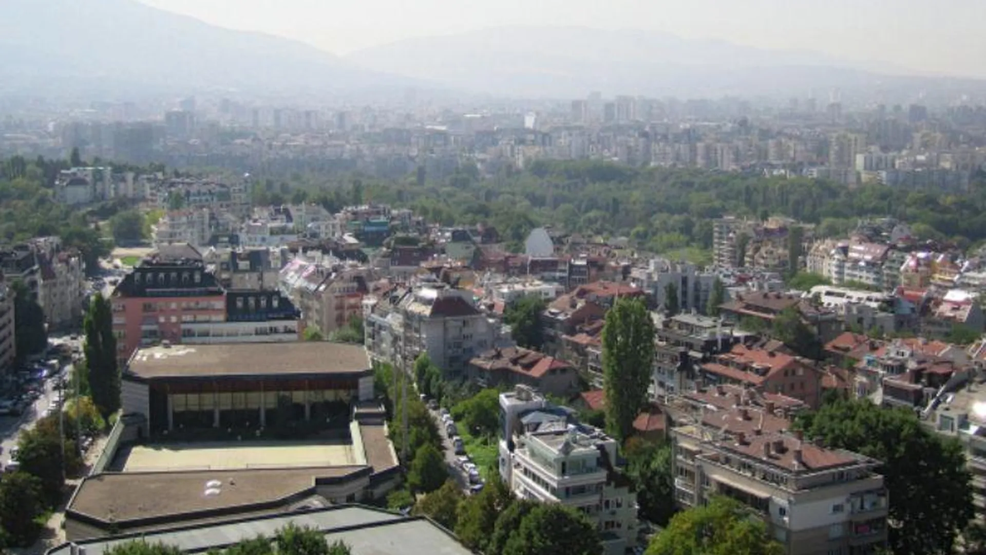 В Болгарии назначены досрочные парламентские выборы
