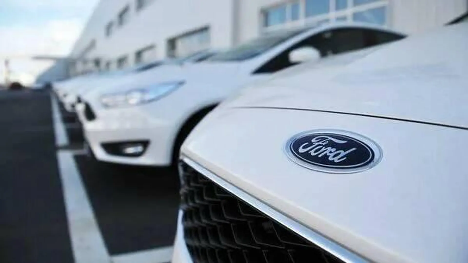 Автомобили Ford научат уезжать от должников обратно в автосалон