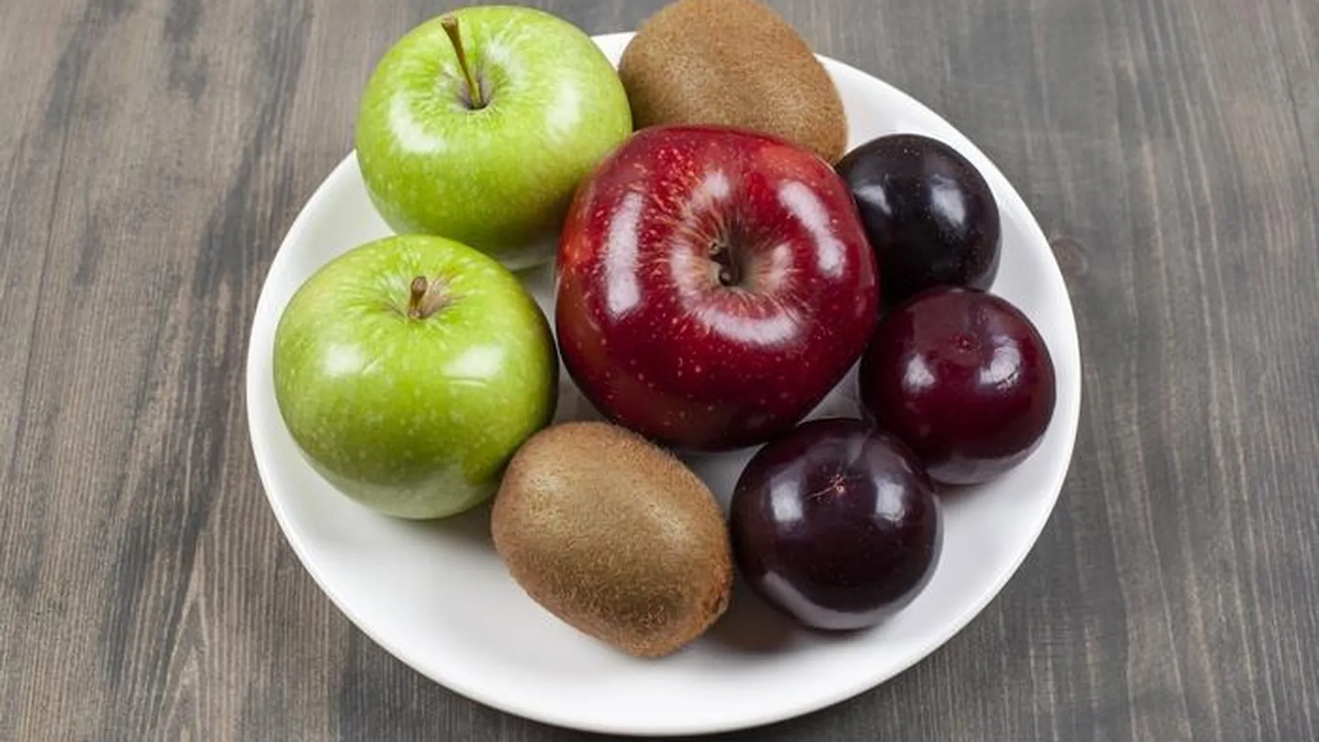 Кардиологи из США выделили три самых полезных для сердца фрукта