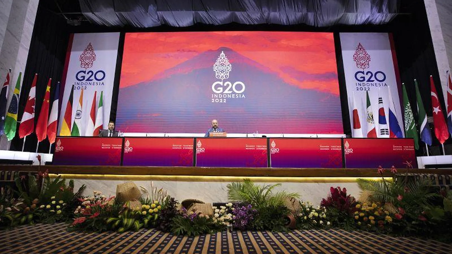 На саммите G20 кто-то подразнил США, используя Россию