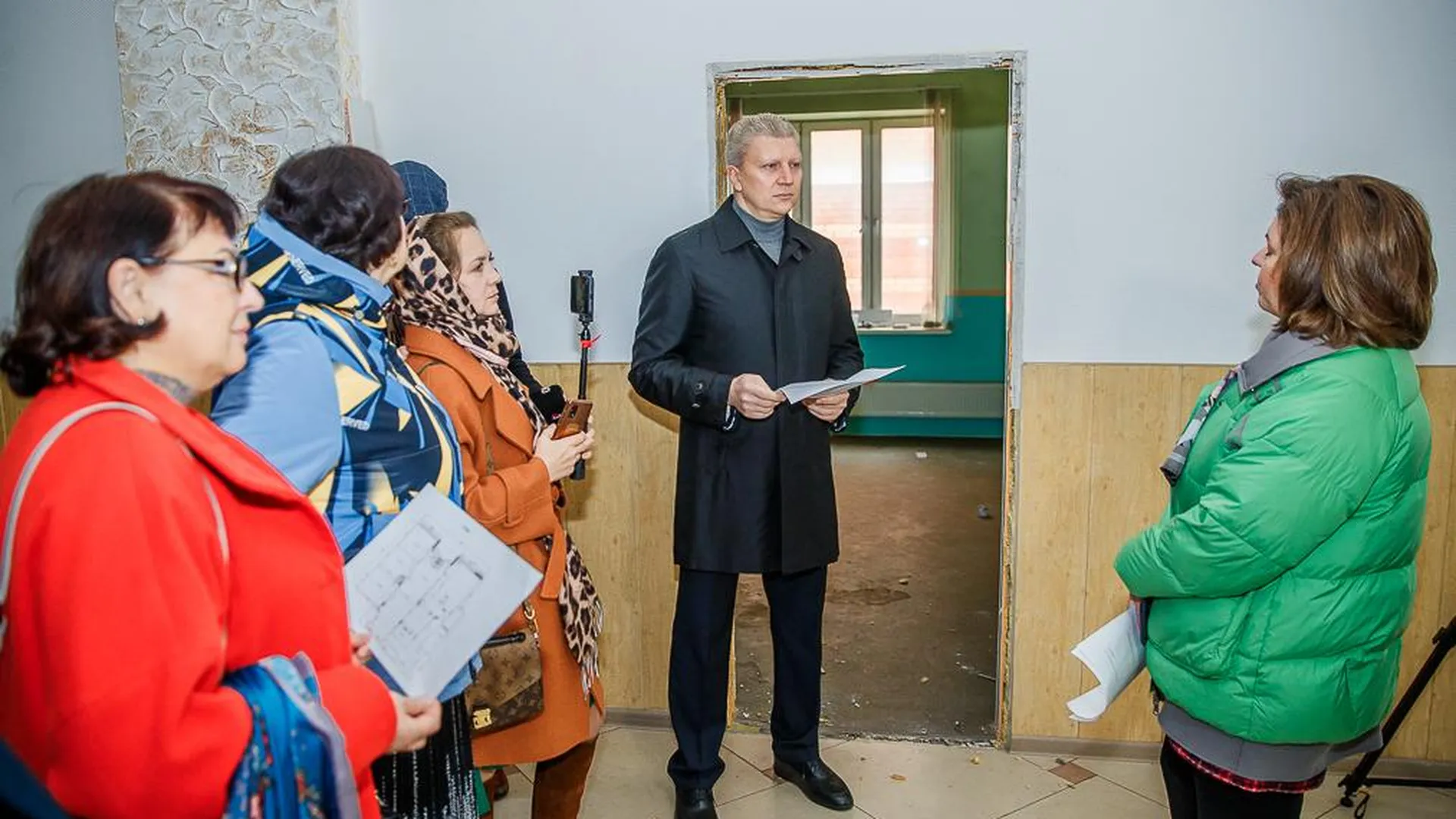 Глава Одинцовского округа посетил помещения будущего КДЦ в Супонево