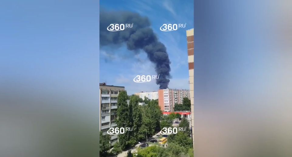 Источник 360.ru: в Волгограде загорелся склад компании «Юг-вторсырье»
