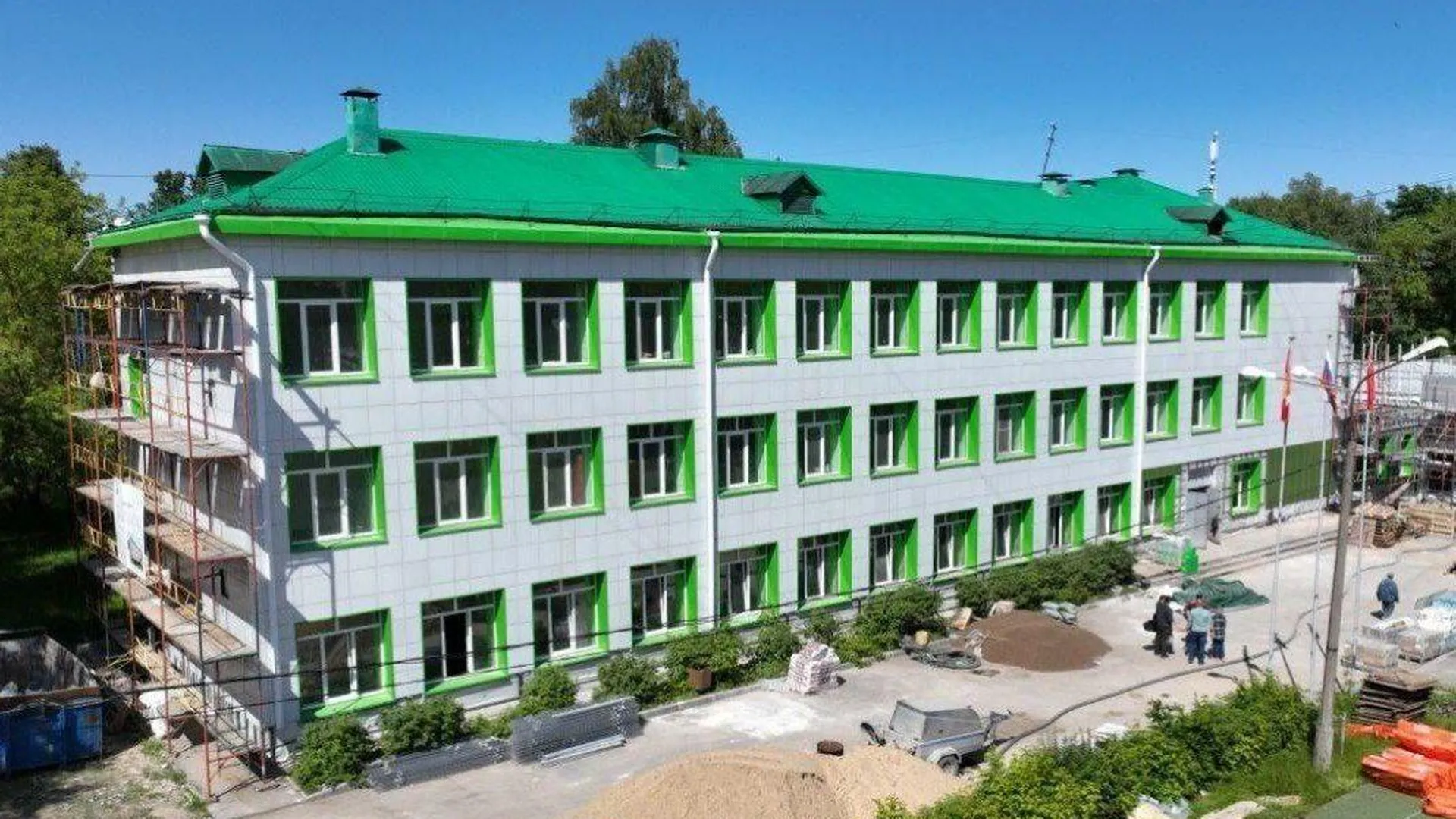 Школу № 13 в городском округе Серпухов отремонтировали уже наполовину