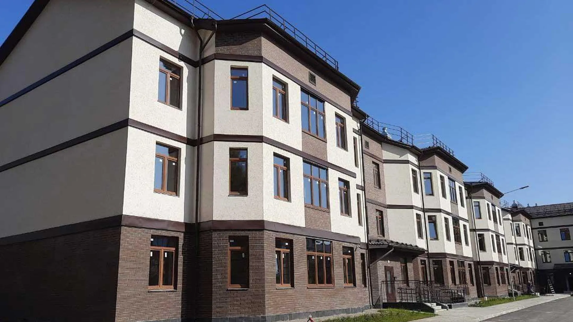 Еще 260 дольщиков ЖК «Березовая роща» получили ключи от квартир в Раменском округе