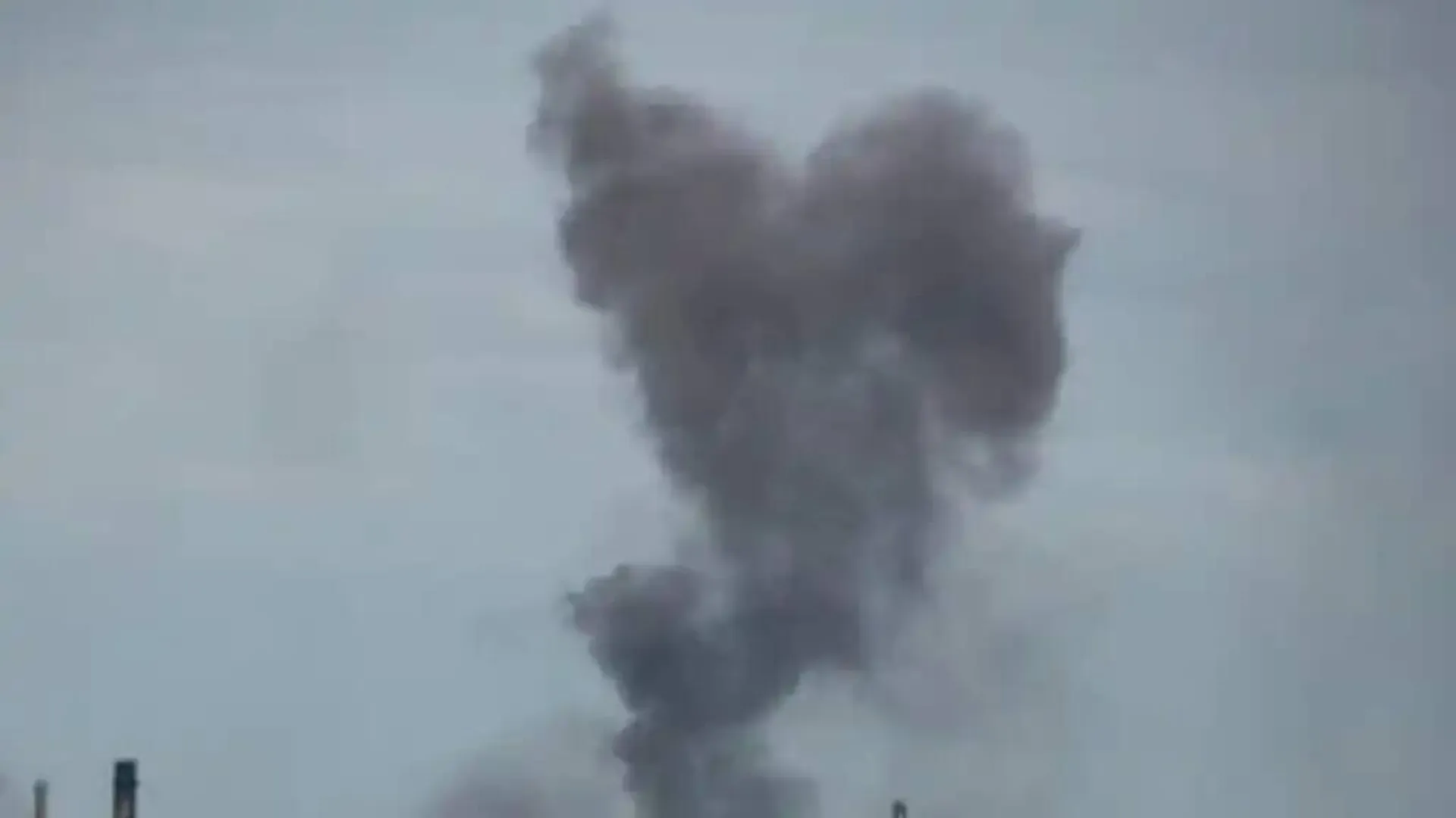 Мощные взрывы раздались в Хмельницкой области на Украине