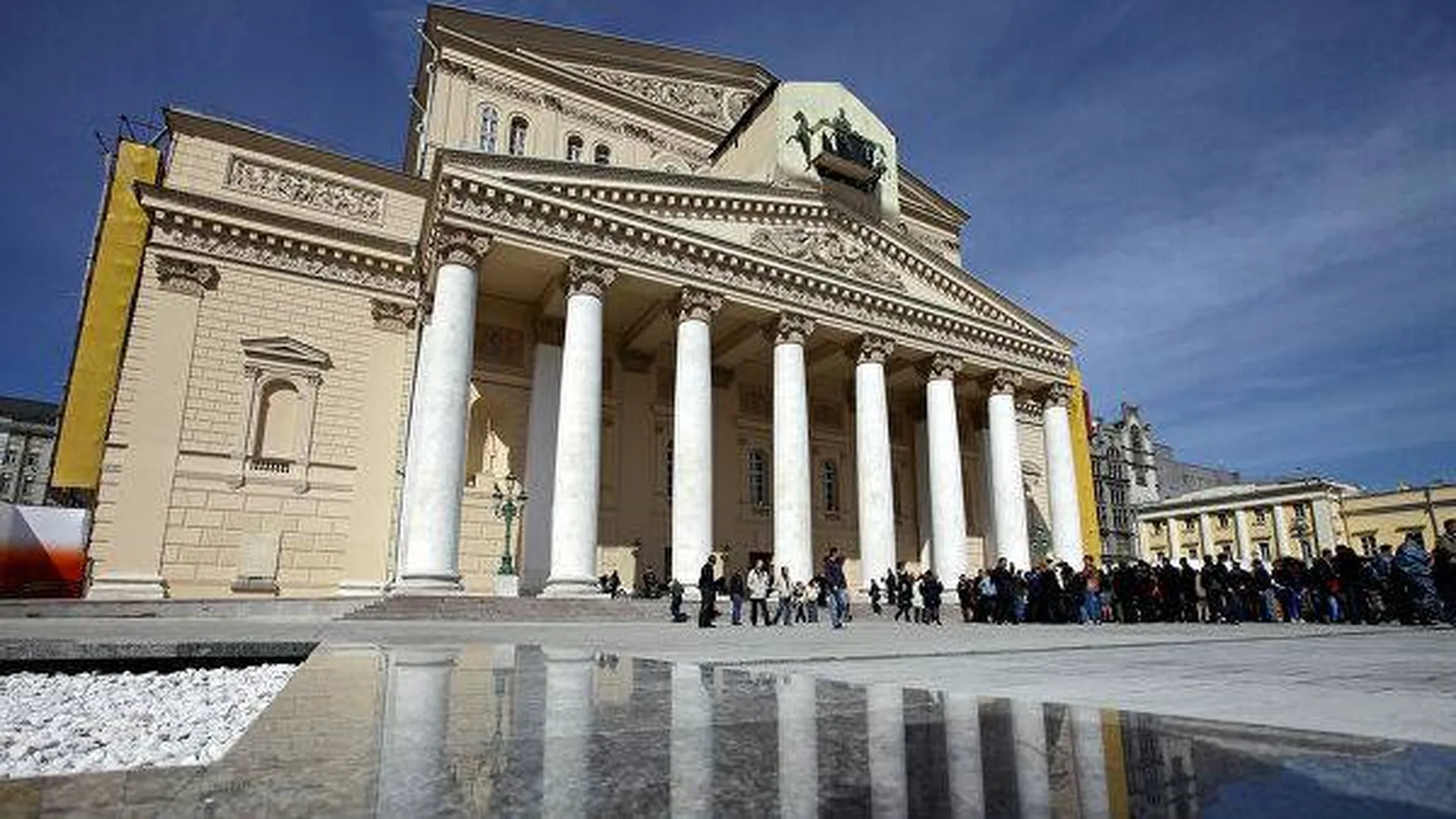 Комиссия Большого театра решила, что в смерти актера Евгения Кулеша виноват он сам