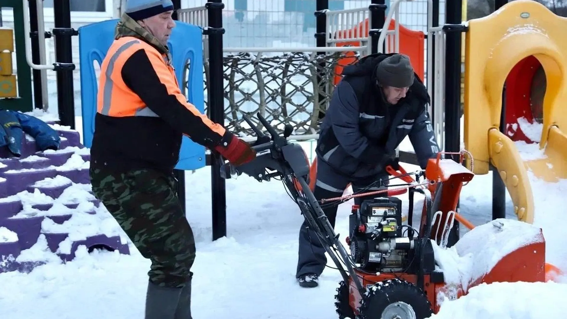 Качество уборки снега проверили на дорогах и во дворах Солнечногорска