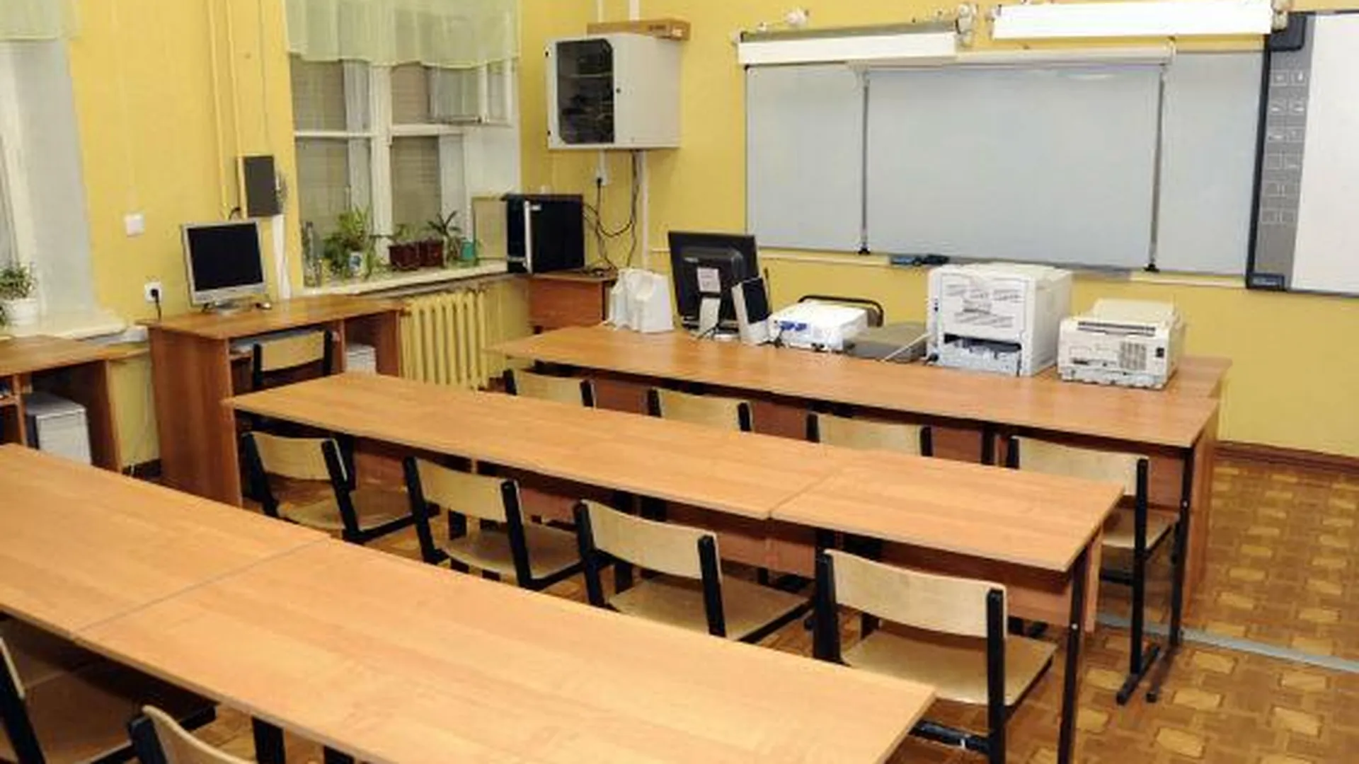 В Ленинском районе на ремонт школ потратят 140 млн рублей
