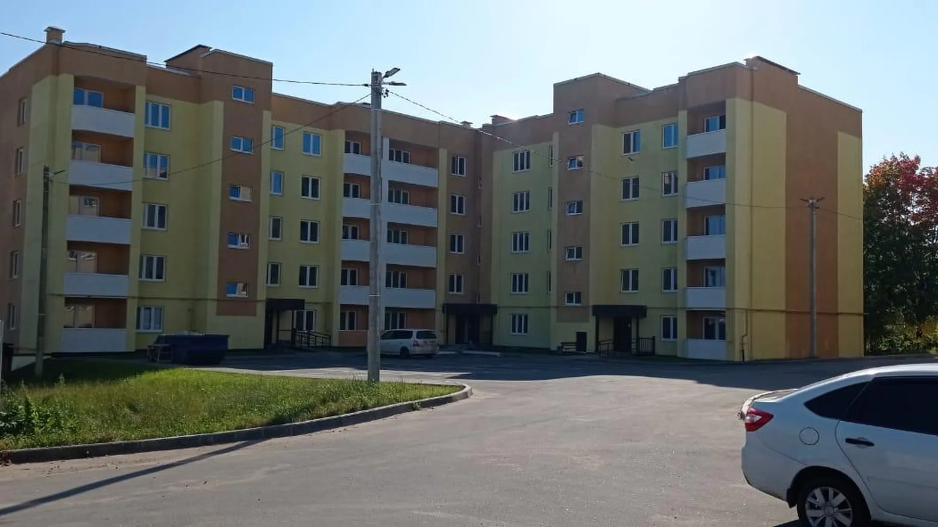 У Завидовского заповедника в Высоковске достроили пятиэтажный ЖК «Белые Росы»