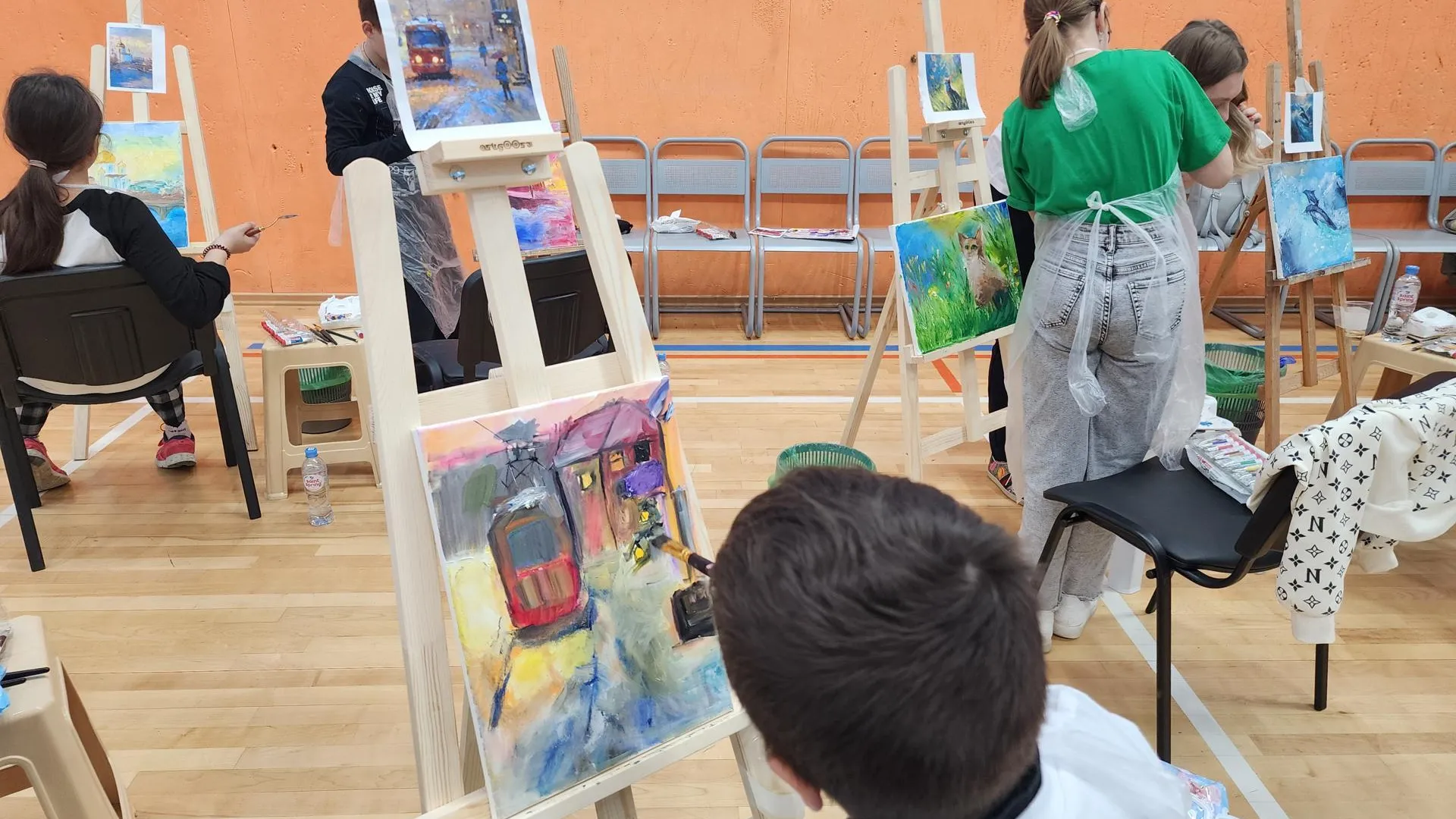 Проект «Синергия добра» провел в Волоколамске художественный мастер-класс для детей из Белгорода