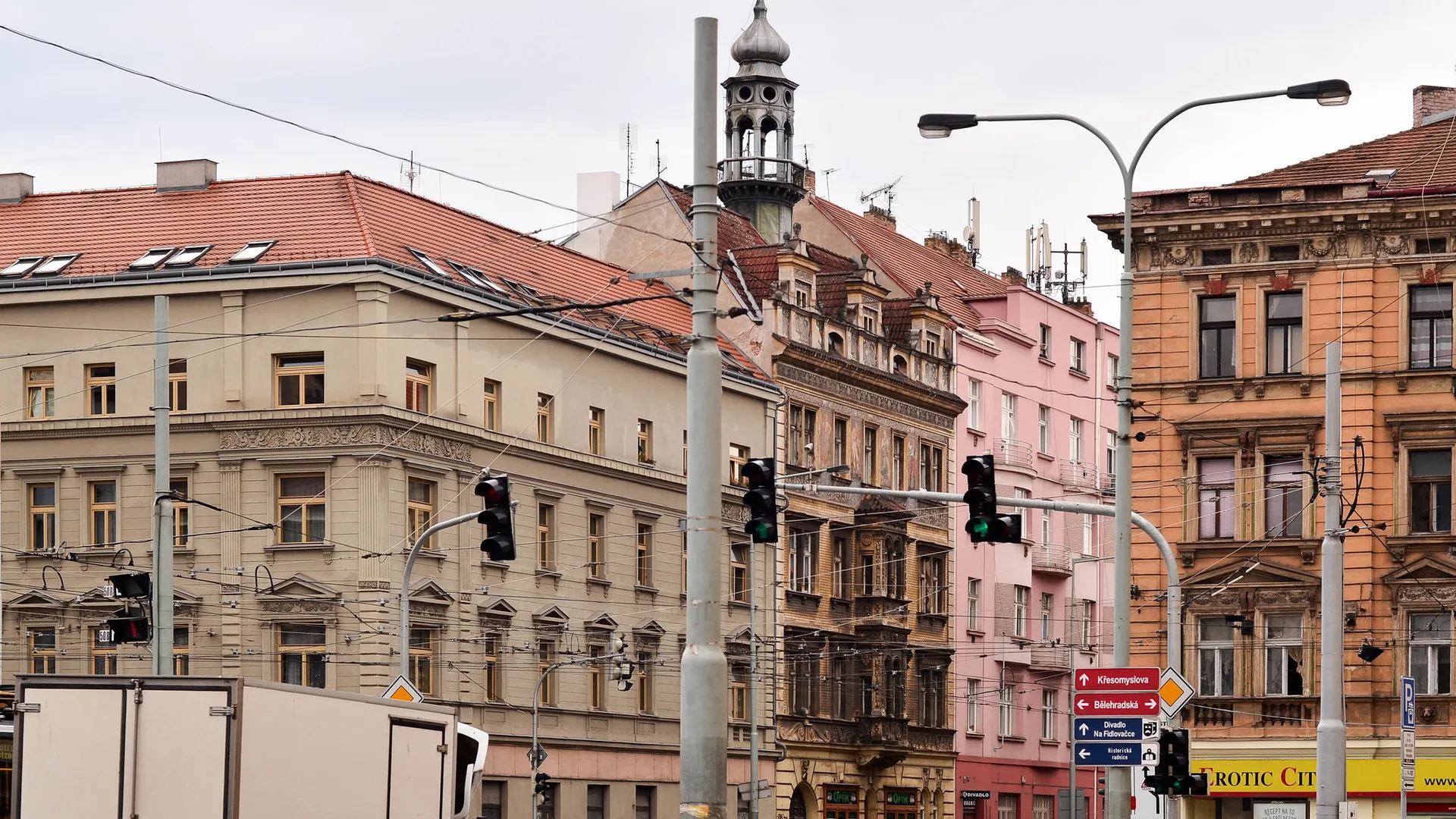 Чехия отправит в Москву сотрудников безопасности для охраны дипломатов