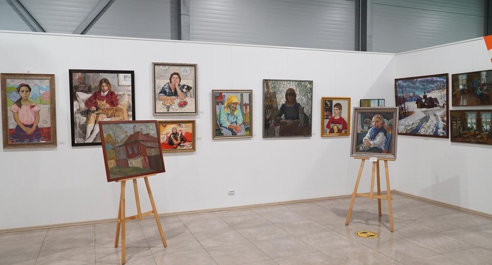 Выставка картин художников Подмосковья открылась в Химках