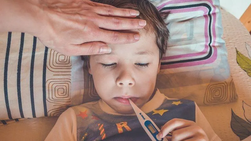 Врач из Домодедово: дети до пяти лет болеют «омикроном» достаточно тяжело 