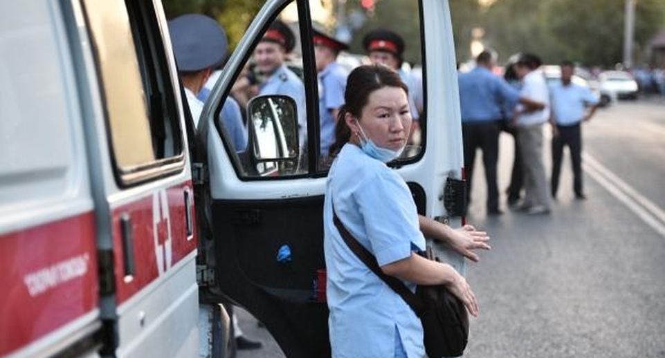 Грузовик с мороженым сорвался с тормоза и сбил 29 детей на празднике в Киргизии