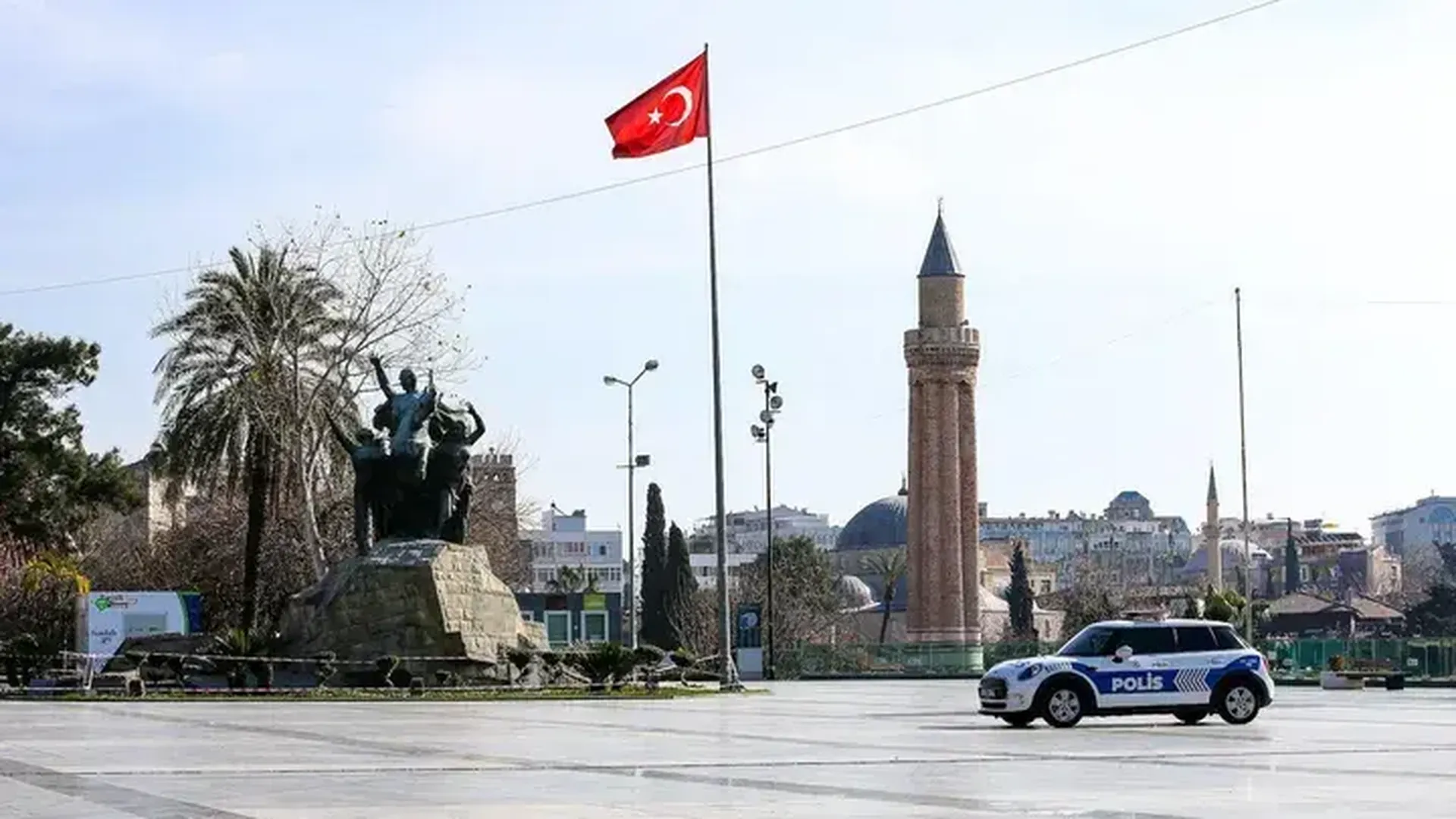 Силовики задержали в Турции 51 подозреваемого в связях с ИГ