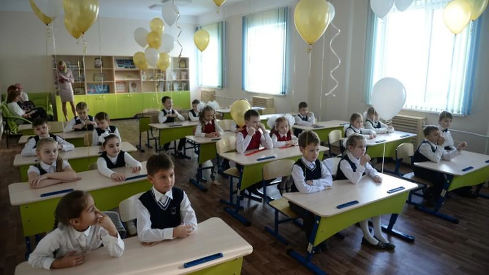 Уже 46 тысяч детей записали в первый класс в Подмосковье
