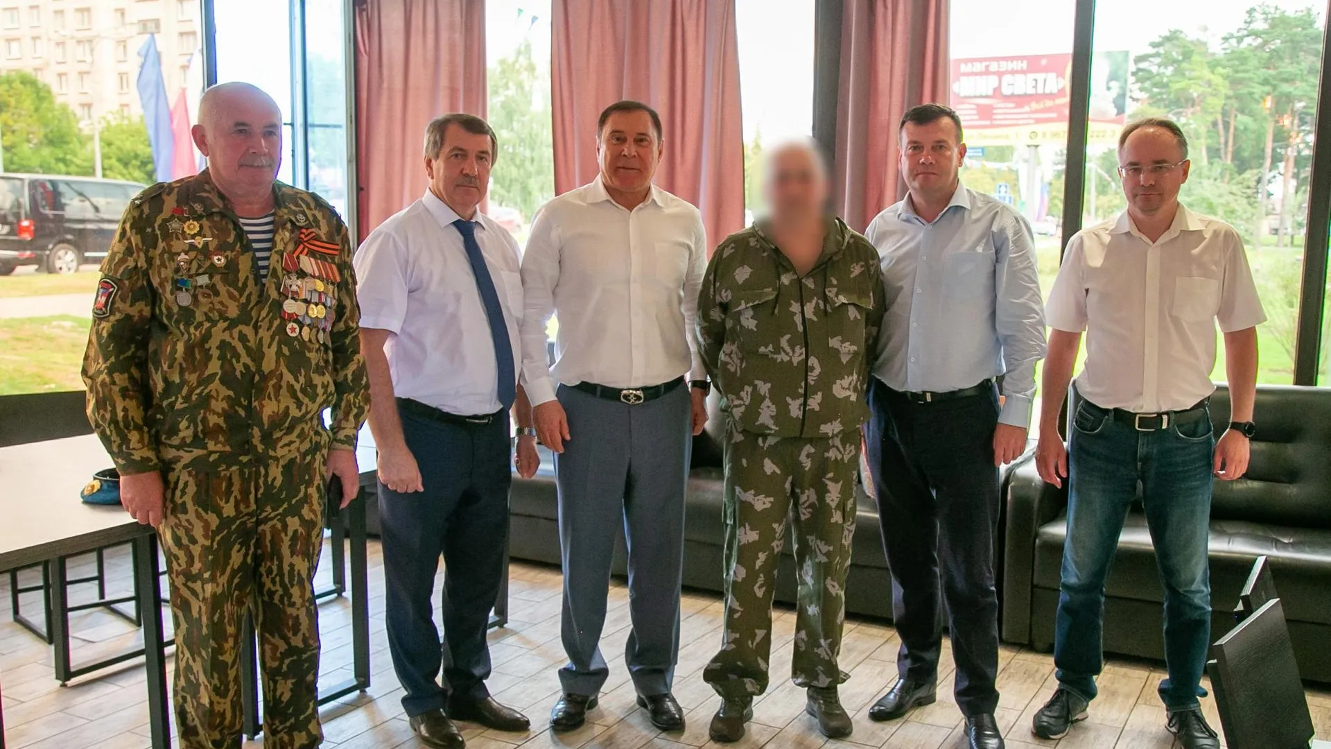 Глава городского округа Коломна встретился с военнослужащим из СВО