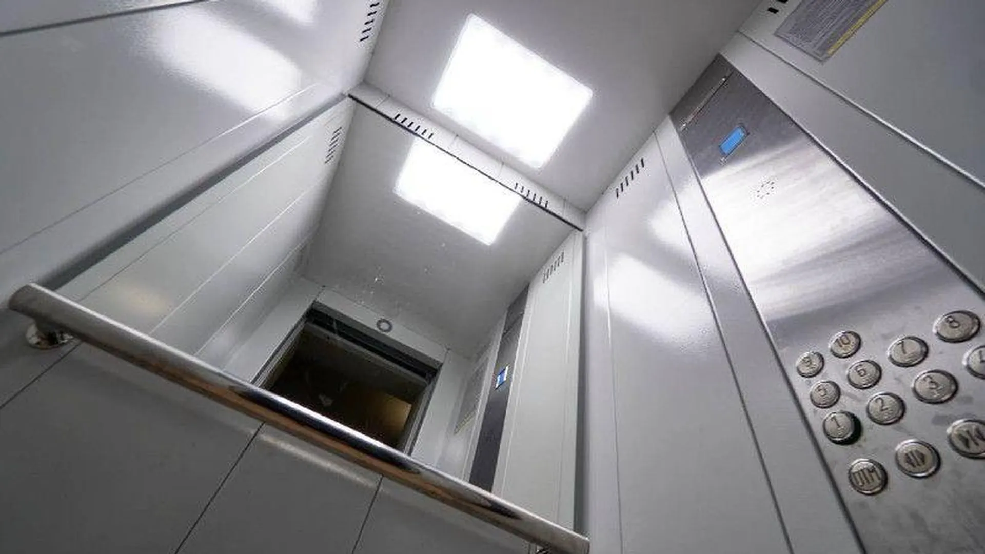 В этом году 795 лифтов заменили по программе капитального ремонта домов Подмосковья