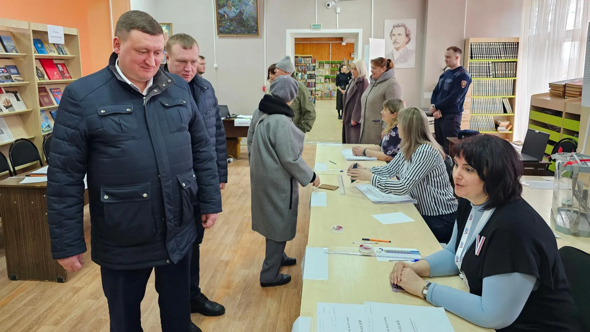 Максим Коркин остался доволен организацией голосования на выборах в Луховицах