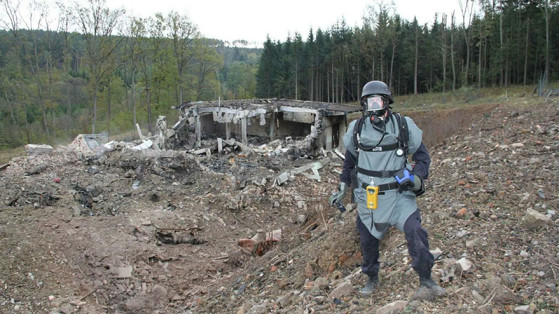 Глава Минюста Чехии объявил о существовании третьей версии взрывов