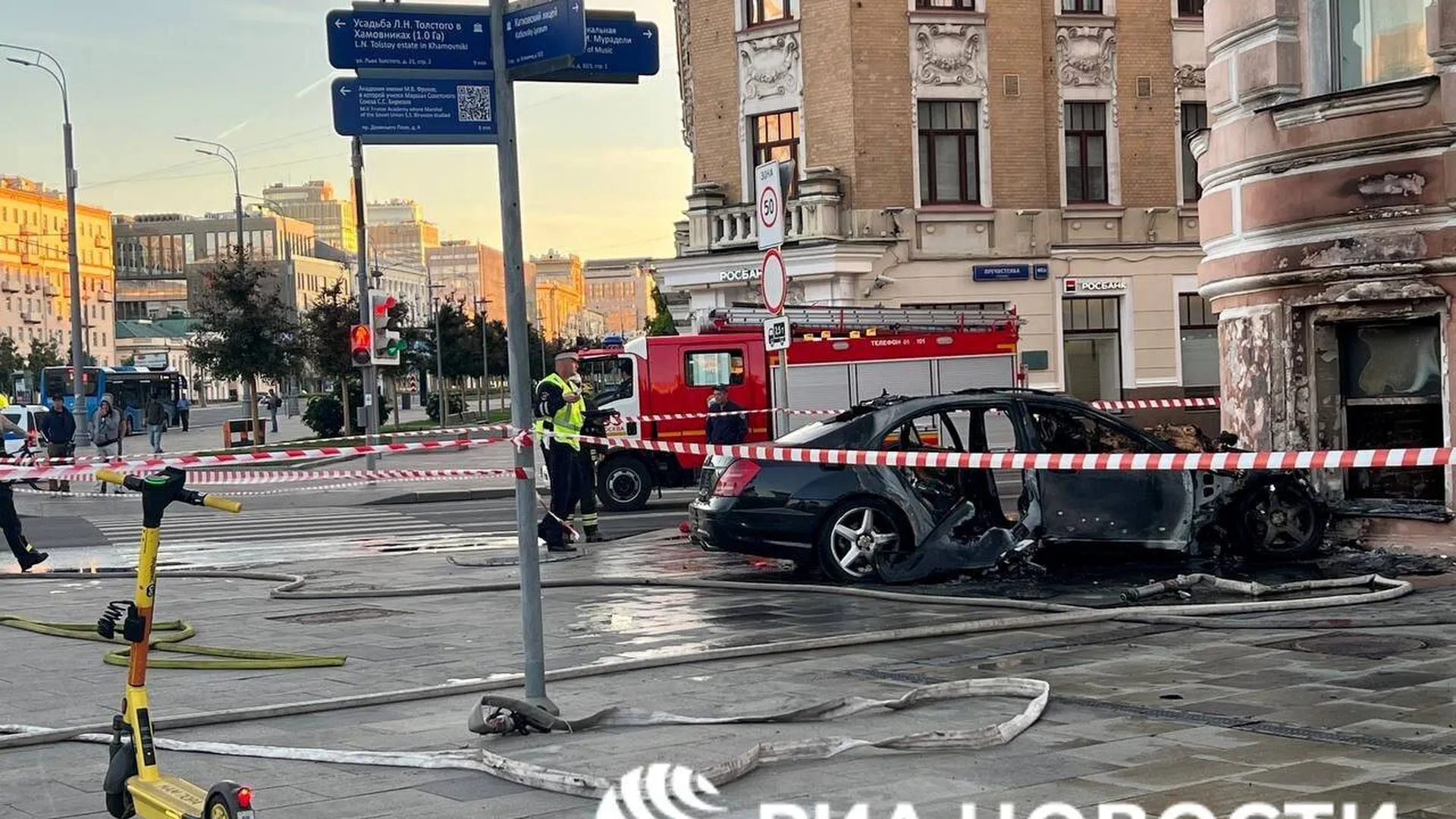 Авария с Mercedes на Зубовском бульваре могла быть подстроена — бабушка пострадавшей