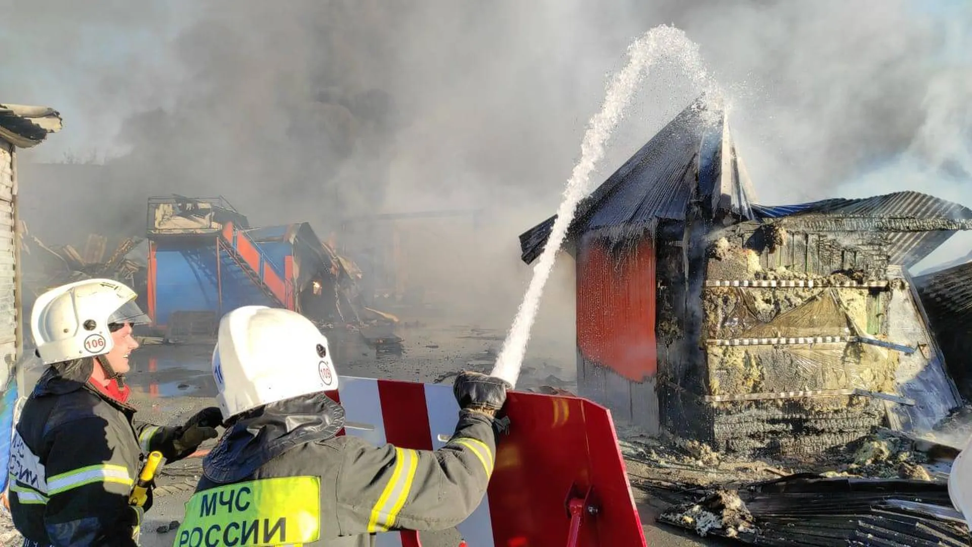 Врачи рассказали о состоянии пострадавших после пожара на АЗС в Новосибирске