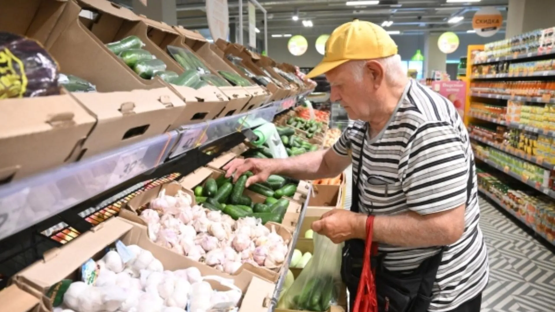 Жители европейских стран столкнулись с появлением предельных цен на продукты