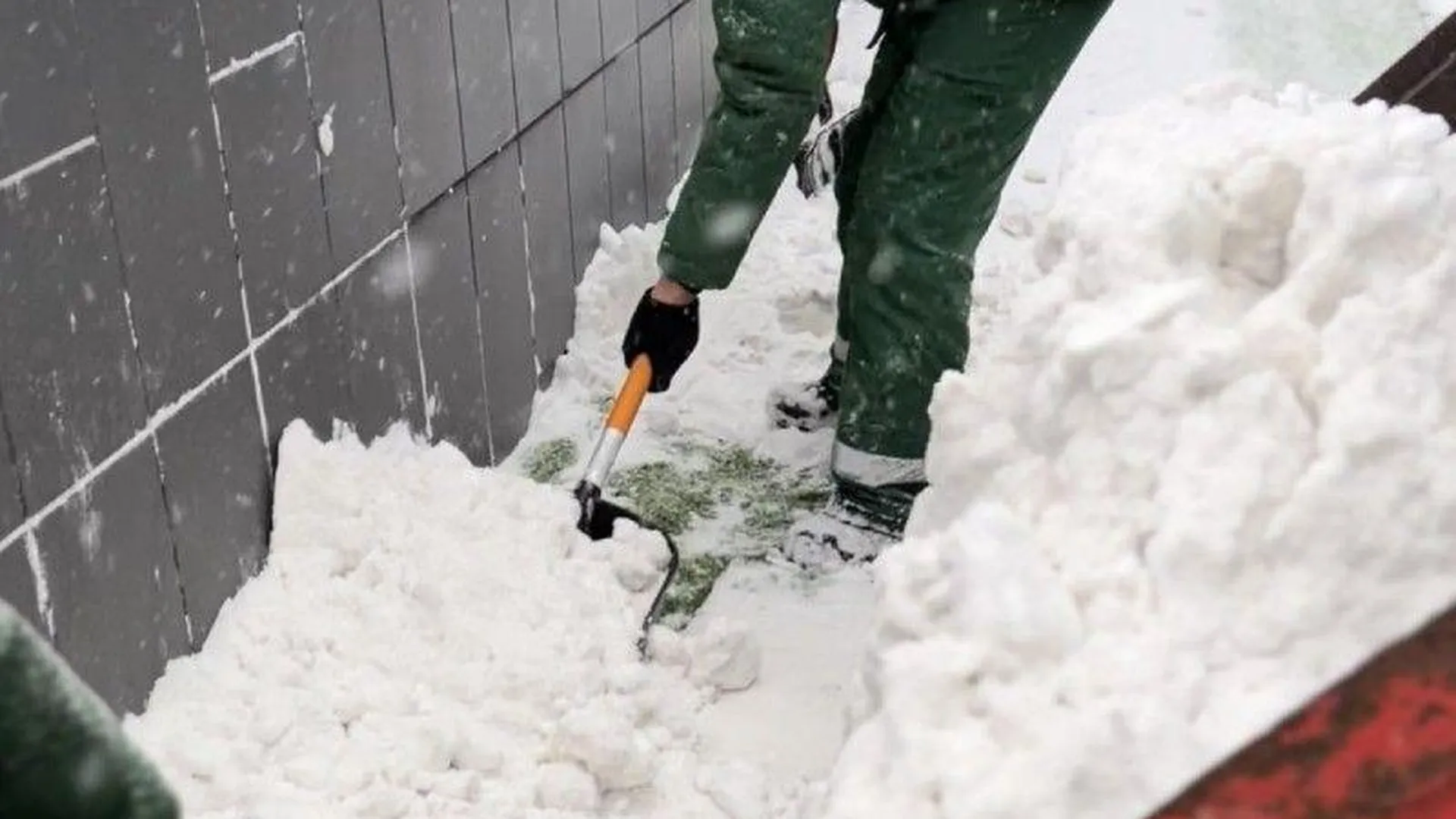 Две сотни площадок для складирования снега определили в Подмосковье