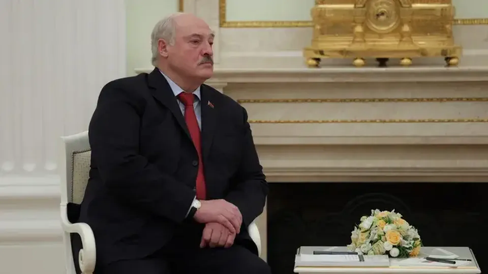 Лукашенко попросил Путина отправить в космос еще одну белорусскую девчонку