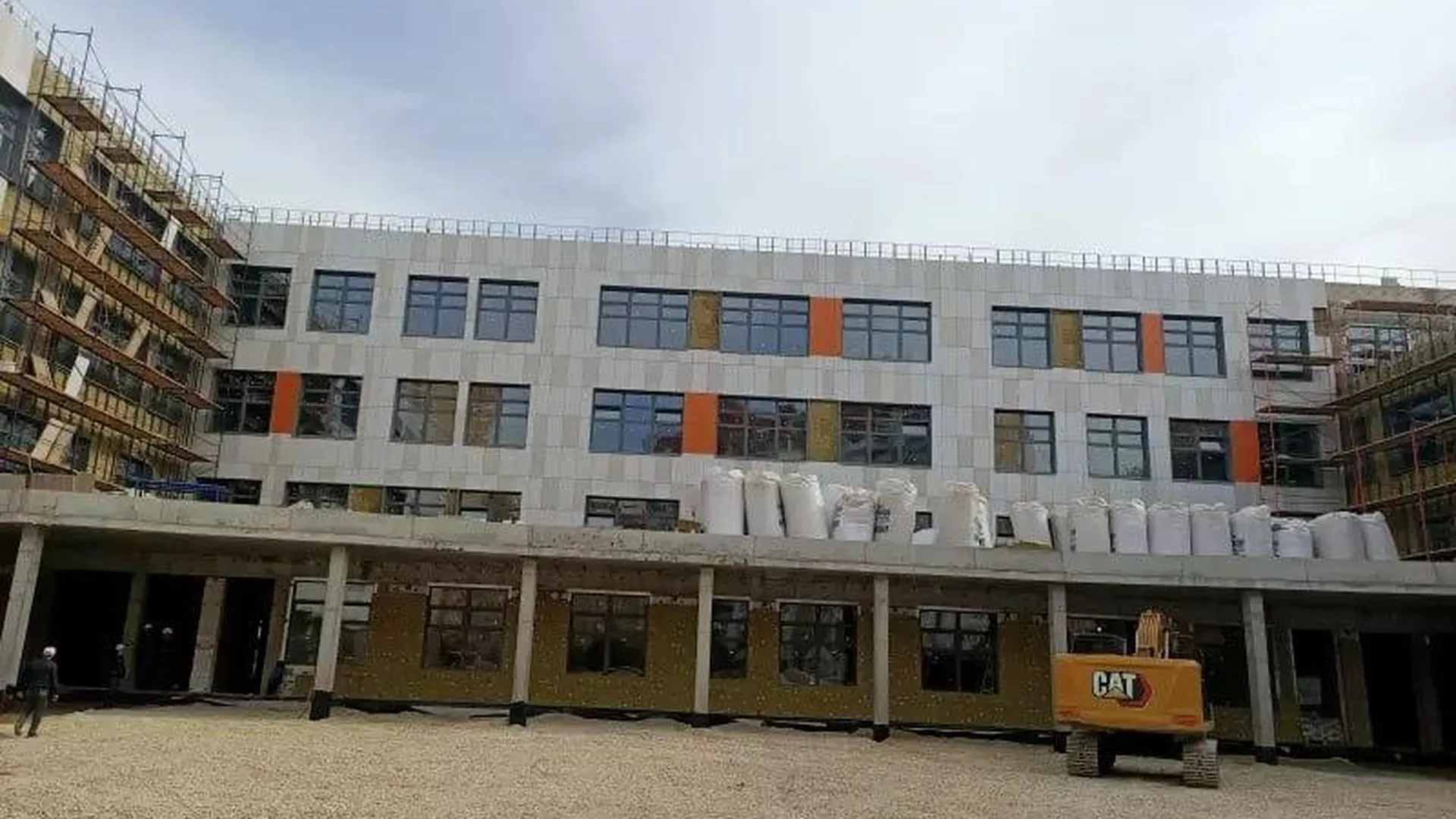 Строительство новой школы завершается в подмосковном Жуковском