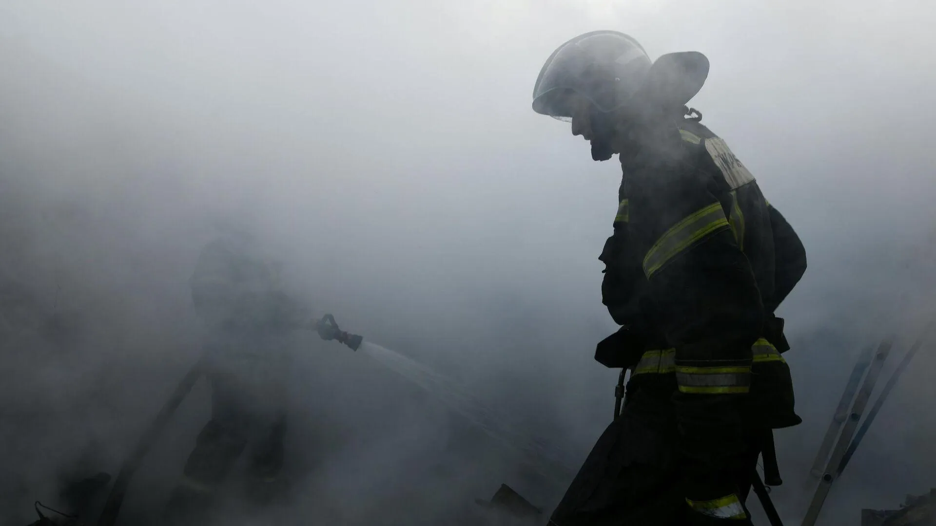 Пожар на кирпичном заводе в Смоленске ликвидировали