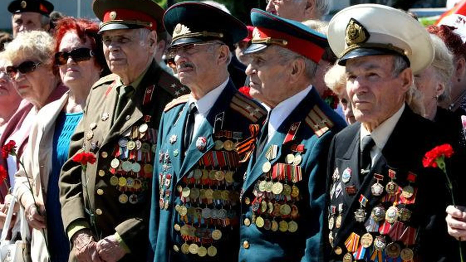 Четыреста ветеранов из Подмосковья примут участие в Параде Победы 