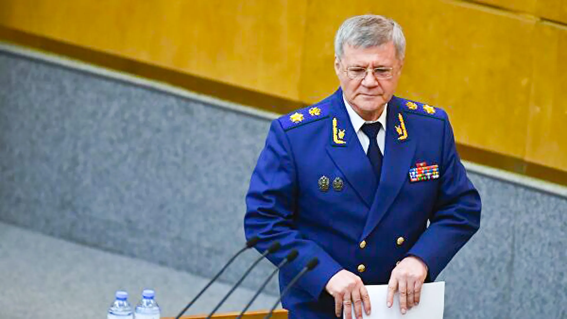 «Такие люди не пропадут»: Клинцевич объяснил отставку Чайки с поста генпрокурора
