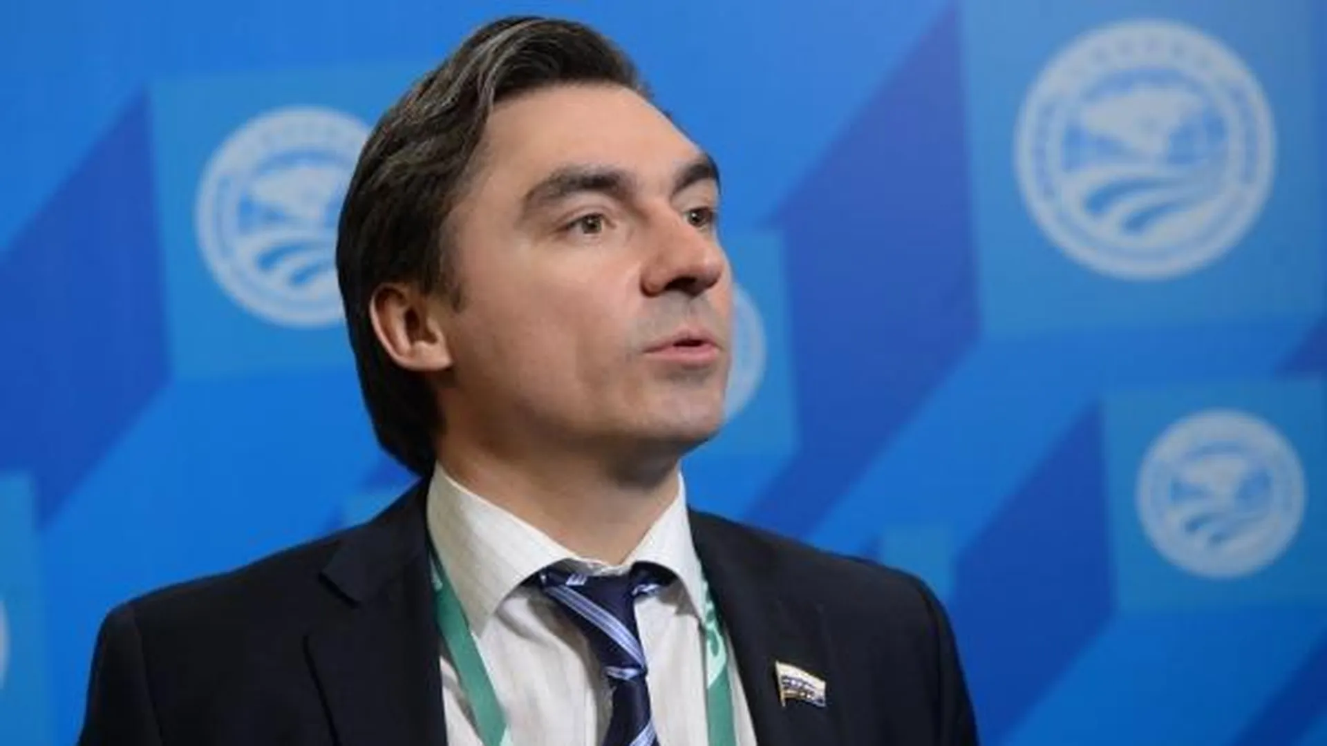 Депутат Свинцов предложил получившим повестку закрыть выезд из России