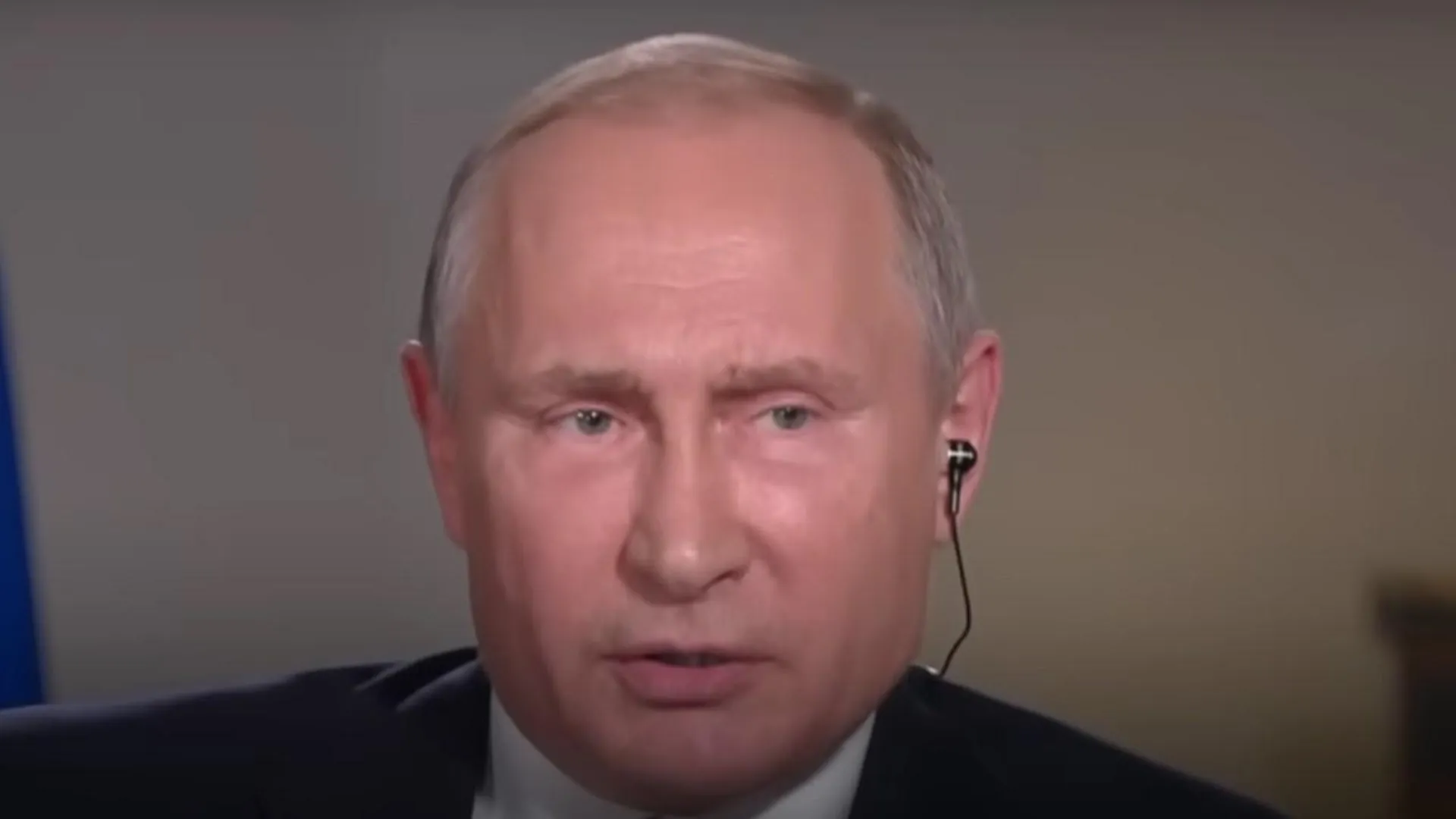 Американский блогер Джонс оценил интервью Карлсона с Путиным