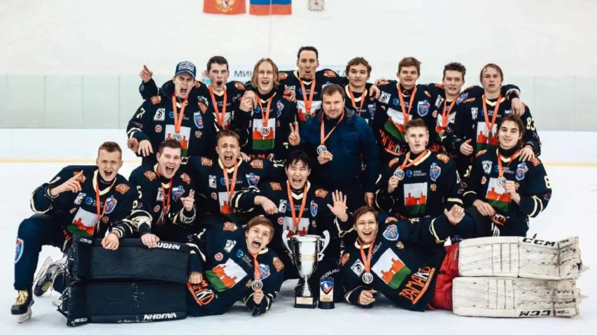 Хоккеисты из Подмосковья победили в первенстве СХЛ РФ среди сборных команд