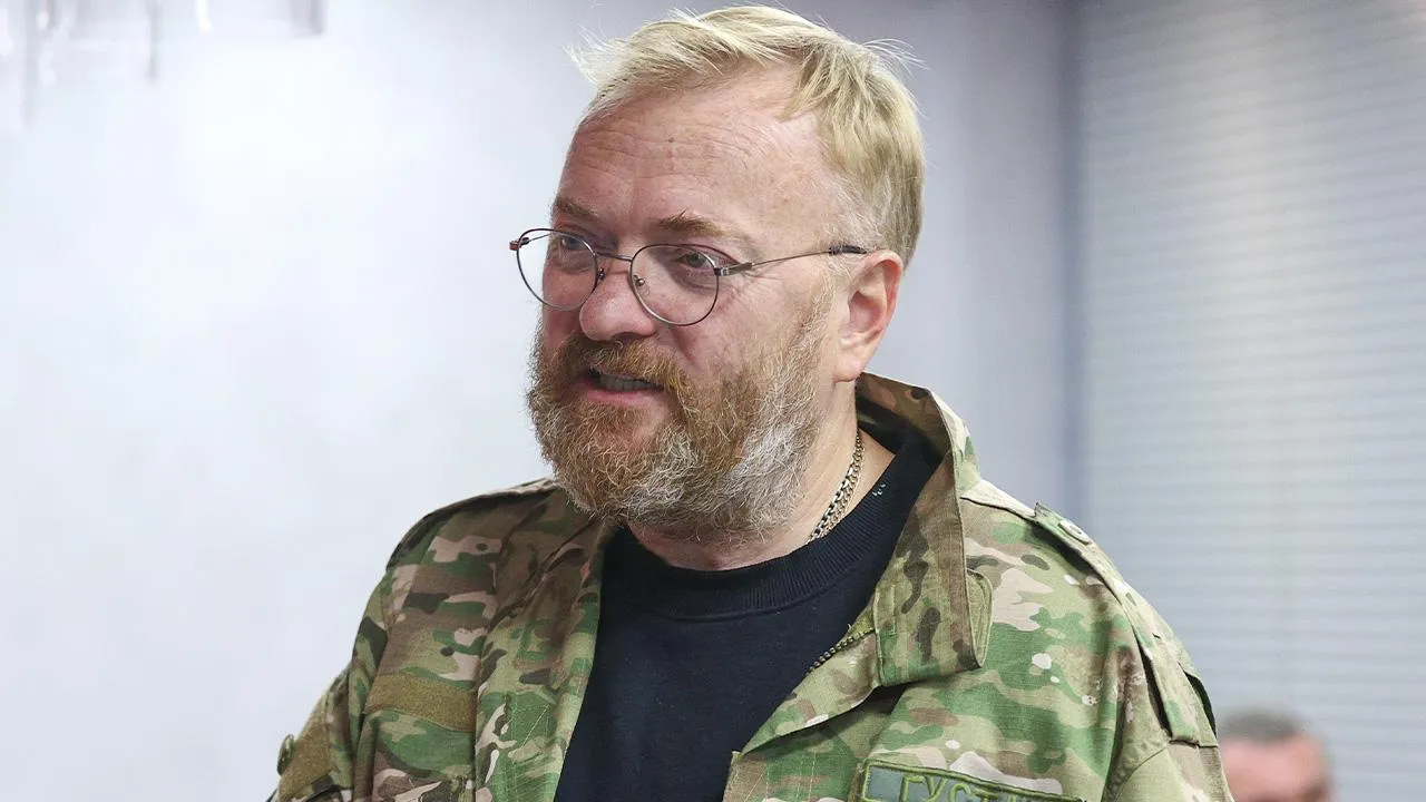 «Поддержал Украину — пошел вон из России»: Милонов предложил жестко расправляться с артистами, выступающими против СВО