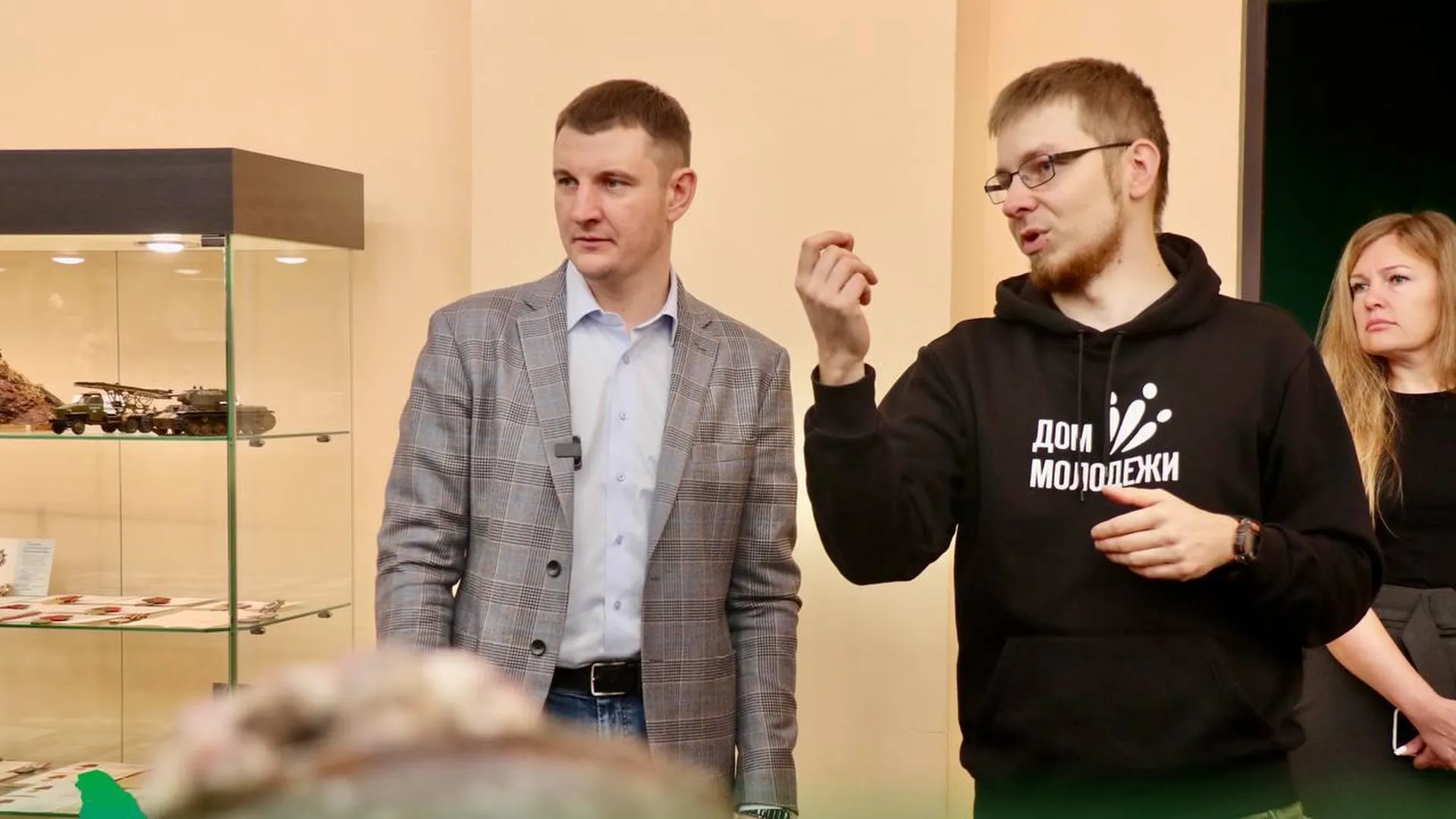 Глава Павлово-Посадского округа посетил музей-диораму «Бои местного значения»