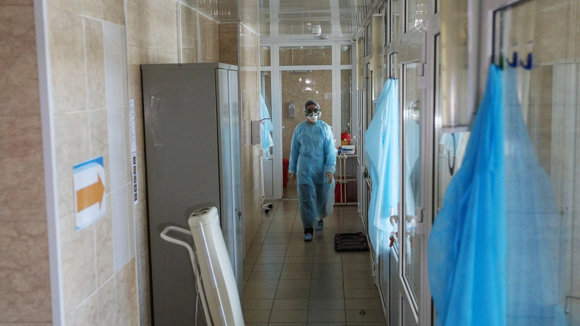 Переносившая пациента санитарка сломала позвоночник в больнице Екатеринбурга
