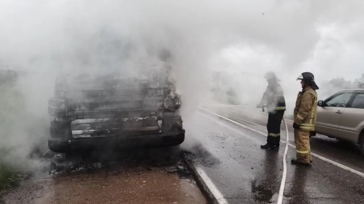 Грузовик загорелся на автодороге в Наро-Фоминске