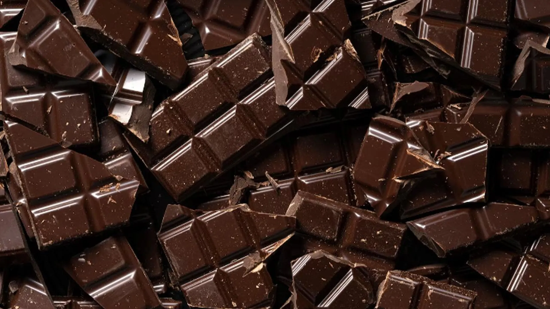 Диетолог Малькова рассказала, какой шоколад наименее полезен