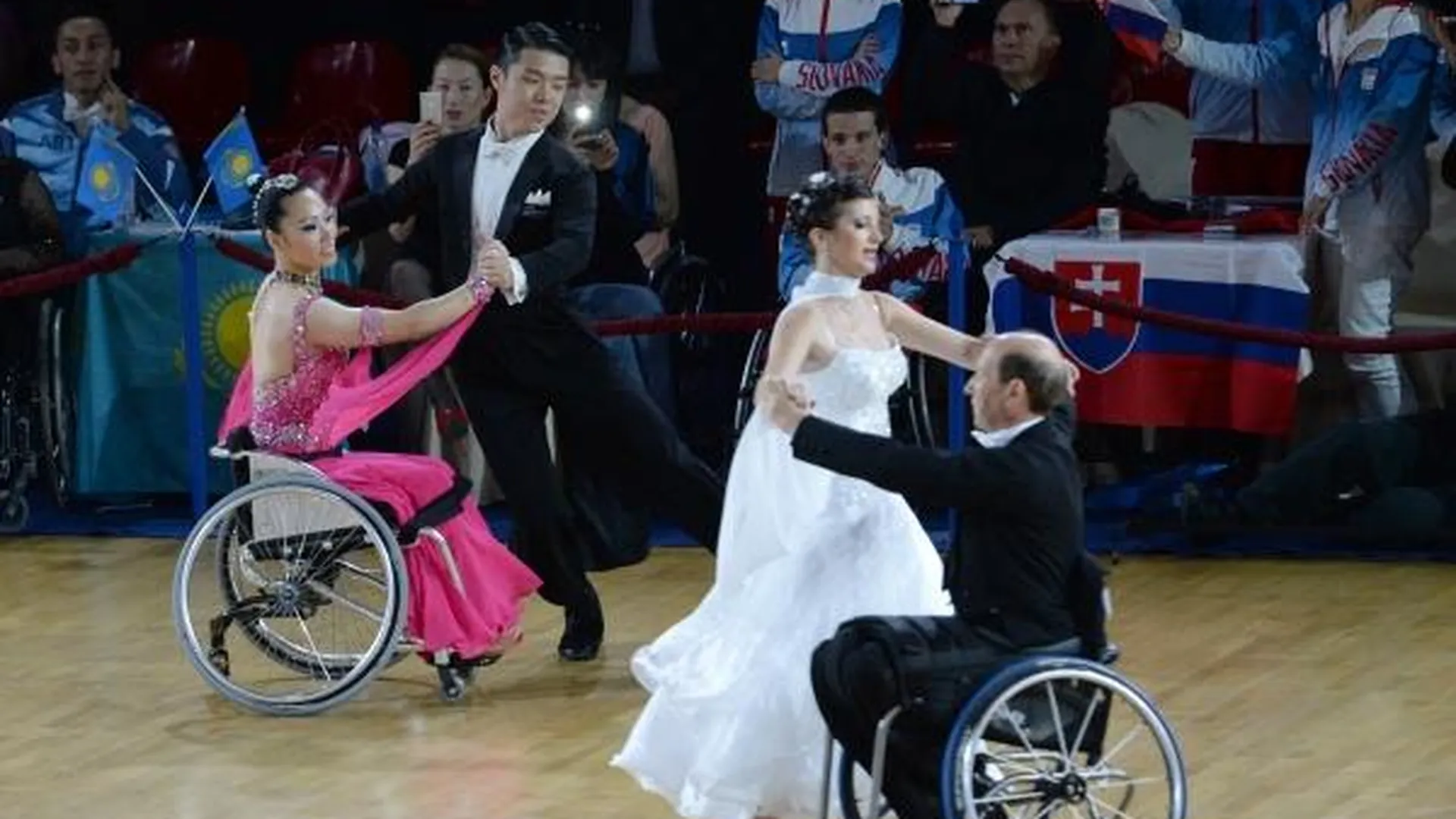 Молодежный бал для инвалидов пройдет в Серпухове